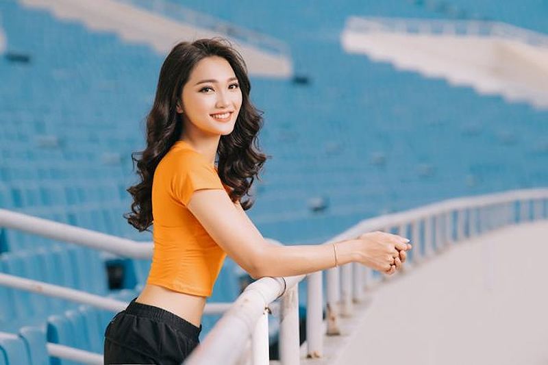 Các hot girl nổi tiếng yêu bóng đá ở Việt Nam - -1369179494